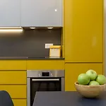 Sheinkin Street\'S Secret Garden Apartment